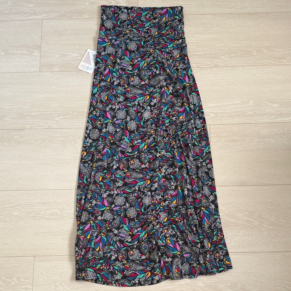 3/$10 LuLaRoe Colorful Abstract Maxi Skirt